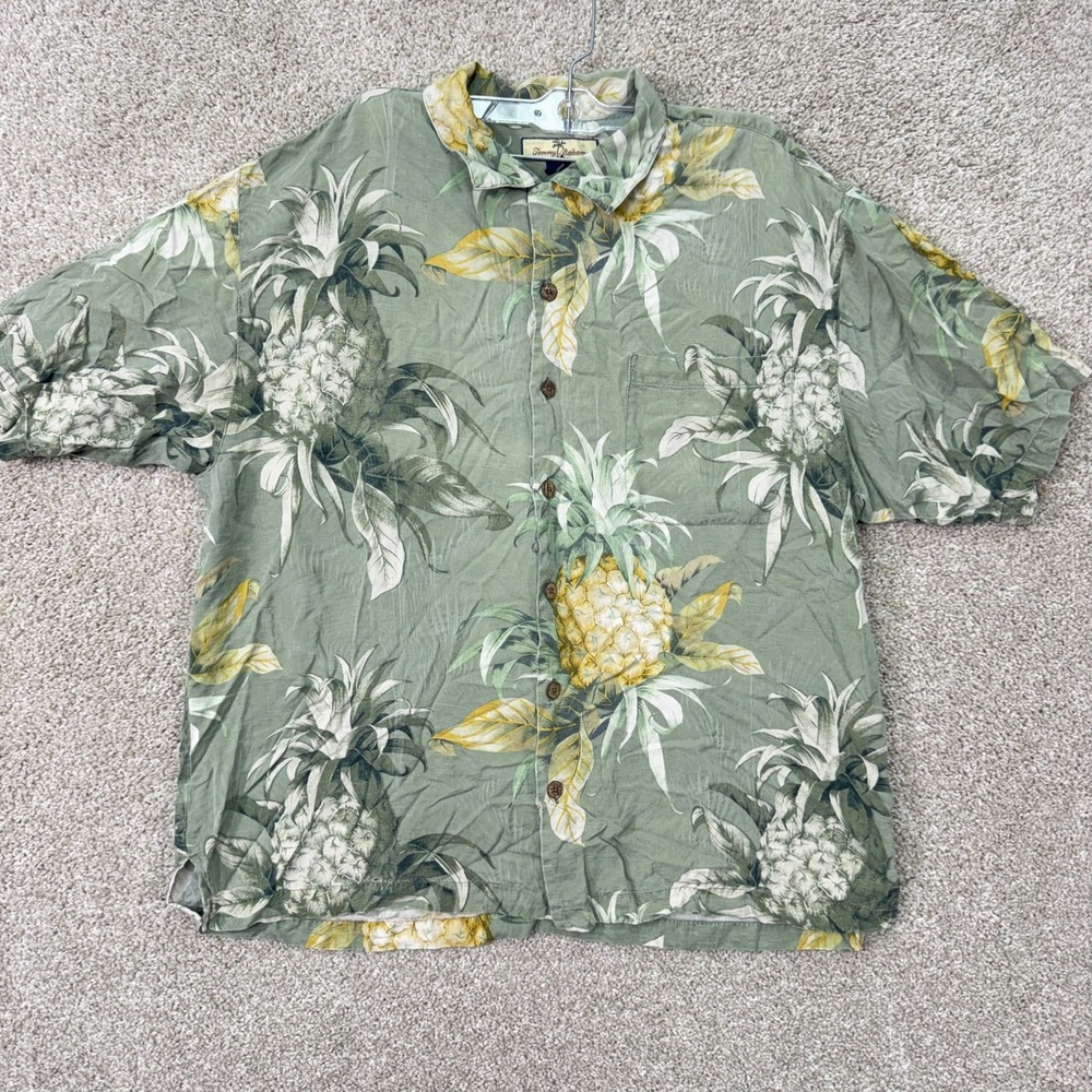 Tommy Bahama Button Down Shirt Mens L Green Silk Pineapple Tropical Camp Aloha